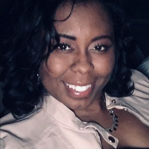 Meet your Posher, Arielle